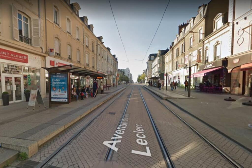 Appart T2 Prefecture et Centre Ville Le Mans Extérieur photo